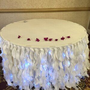 Curly Willow 21ft Table Skirt - White